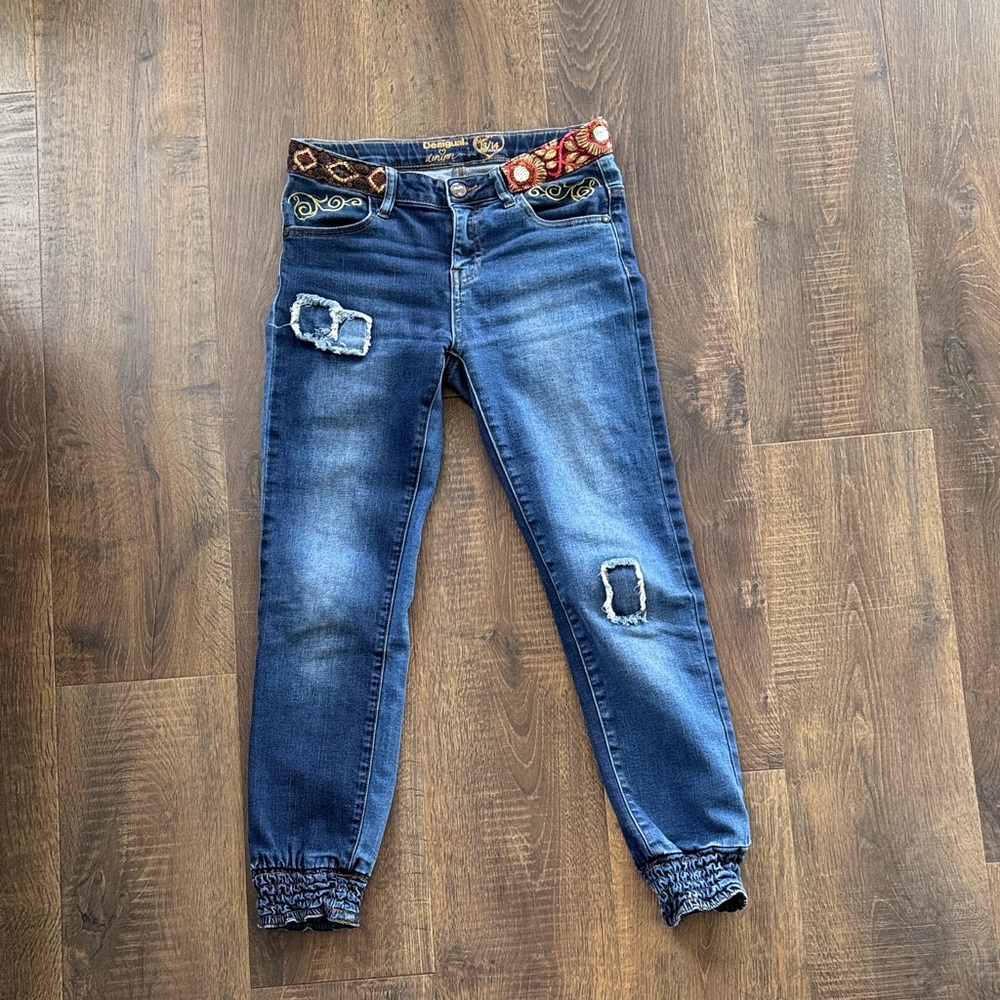 Embroidered Blue Girl’s Jeans
